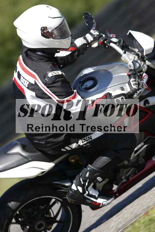 /43 08.08.2025 Discover the Bike ADR/Bike 1 gruen/540